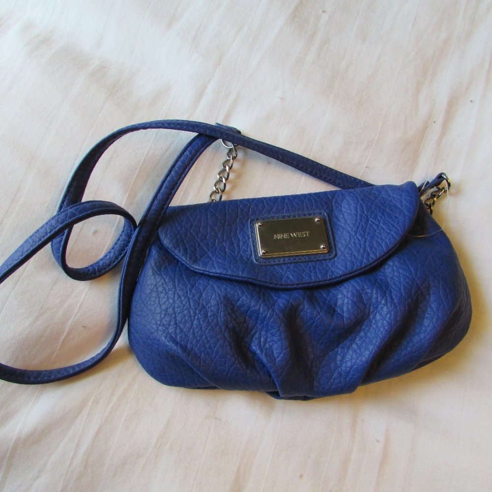 *5 for $25 bundle Item* blue small cross body purse/clutch